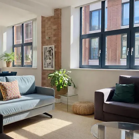 Large Bright Spacious Central Liverpool Street Sleeps 5-3