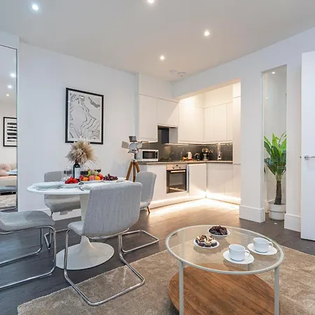 Baker Street Residence-3