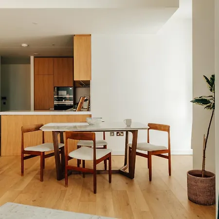 Luxury Modern 2Bed-2Bath Apartment-2