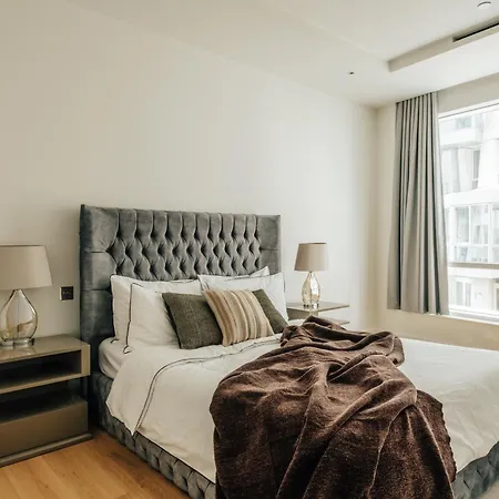 Luxury Modern 2Bed-2Bath Apartment-3