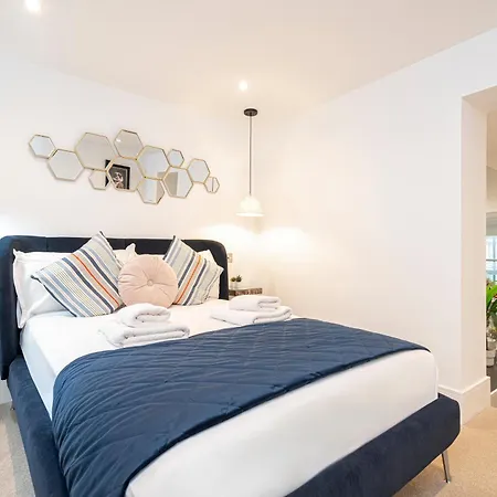 Baker Street Residence-2