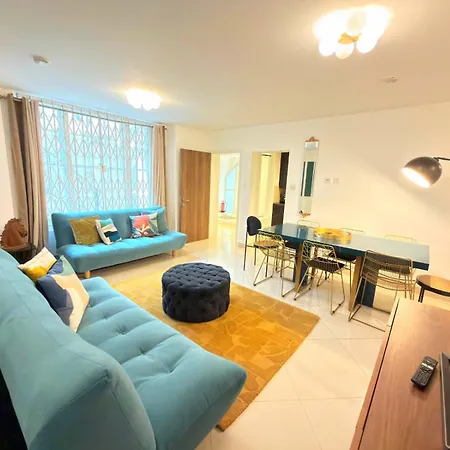Modern Hyde Park Home With Private Entrance & Private Back Patio Near Bayswater & Paddington Stations-2