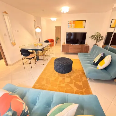 Modern Hyde Park Home With Private Entrance & Private Back Patio Near Bayswater & Paddington Stations-3