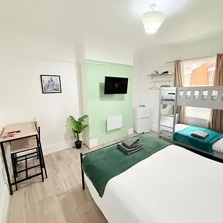 Wandsworth Guest Rooms 64-2