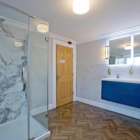 Imperial York Street Apartments-2