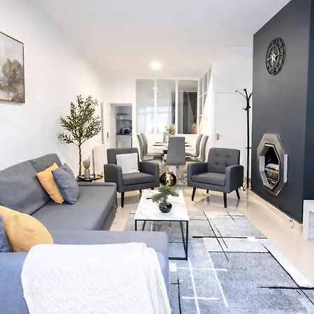 Exclusive Hyde Park Stay - 4 Bedrooms - 10 Sleeps-3