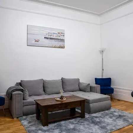 Modern 1-Bed South Bank, 4-Min Walk To Waterloo-3