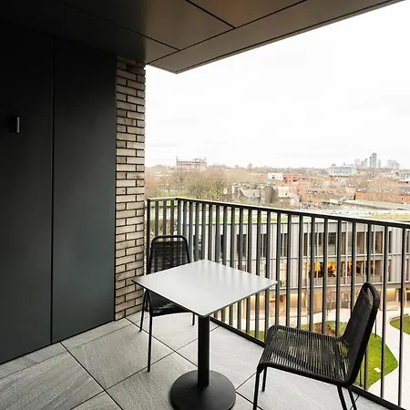 Stylish 1Br Escape - Gym -Balcony - Lift-3