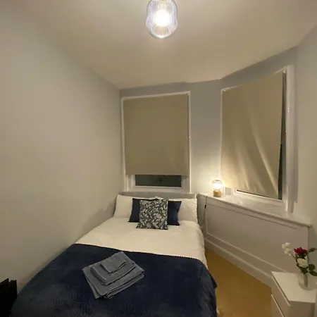 Cosy Apartment In Islington-2