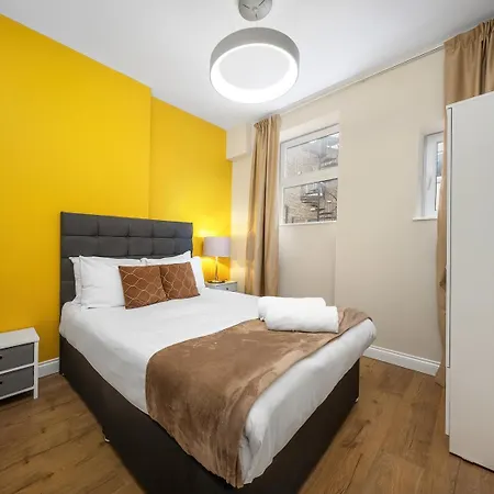 London Paddington Station Apartments-3