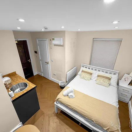 30A Class Studios Near Arsenal And Central London-2