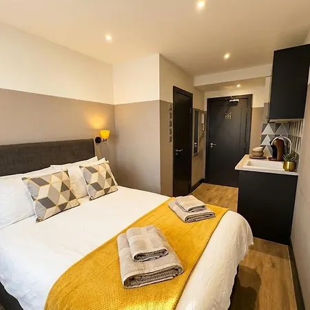 Studios Near Kings Cross Keyless Smart Check-In-2