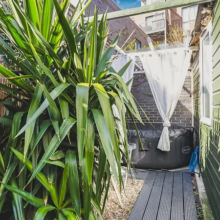 Relax 2Bdr With Sauna, Hot Tub And Cinema-3