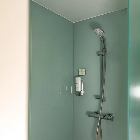 Holiday Inn London West By Ihg-2