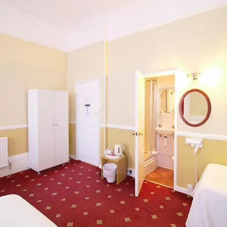 Balmoral House Hotel-3