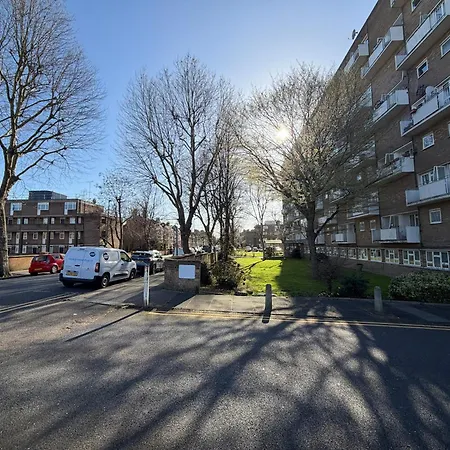 Beautiful Central Duplex Flat, 2 Bedroom & Balconies, Excellent Transport Links To Landmarks-3