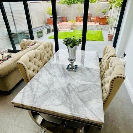 Grass Court Terrace - Walking Distance From Wimbledon Championships-3