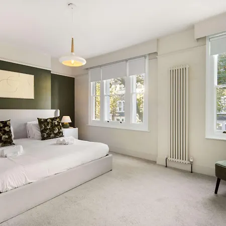 10 Mins Walk To The Oval, The Kennington Retreat-3