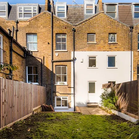 10 Mins Walk To The Oval, The Kennington Retreat-2