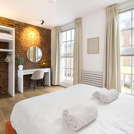 1 Min Walk To Euston Station, Modern Townhouse-2