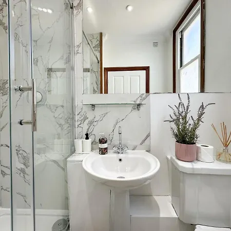 Fulham Rooms-2