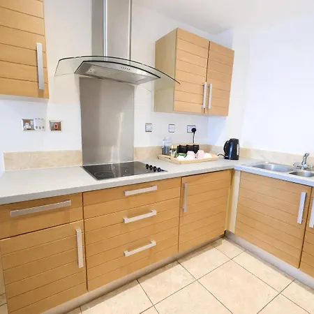 Canary Wharf Apartment-2