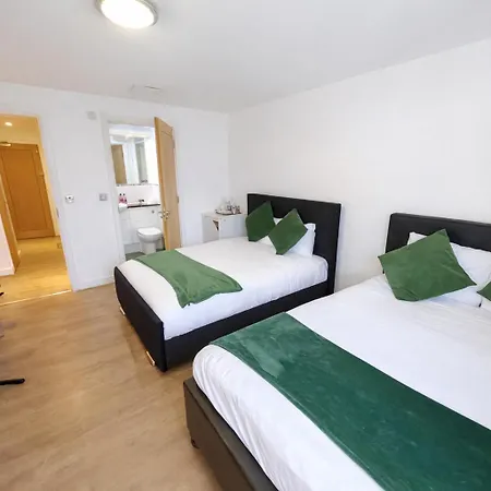 Canary Wharf O2 Excel Apartment With Balcony & Parking-3