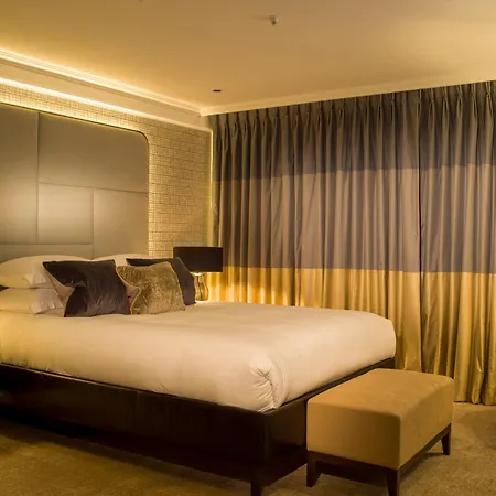 The Guardsman Hotel-2
