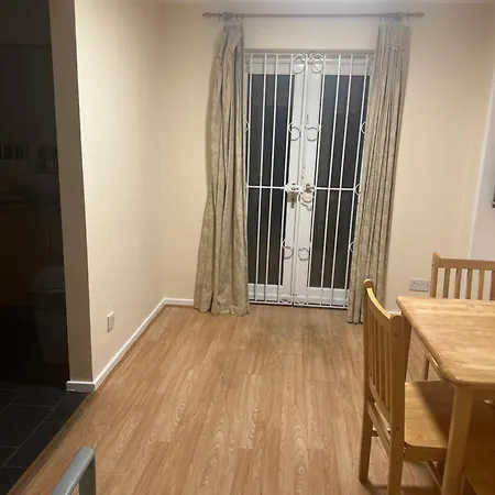 Nice Single Room Near Excel London-2