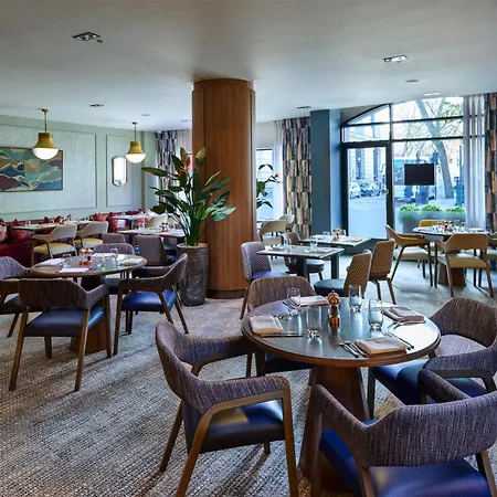 Doubletree By Hilton London - West End-2