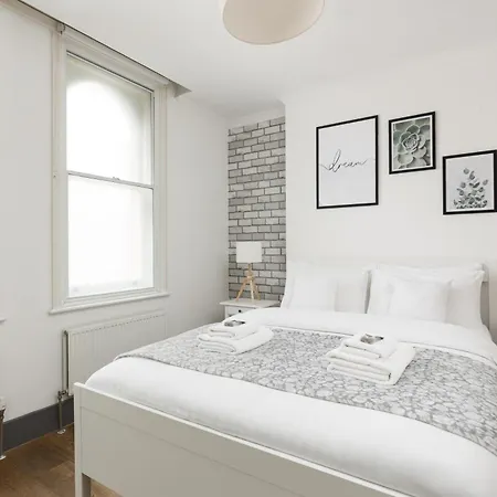 Modern One Bedroom In Fitzrovia, Central London-2