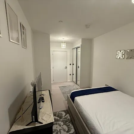 Stay In London Acton Close To Central London-3