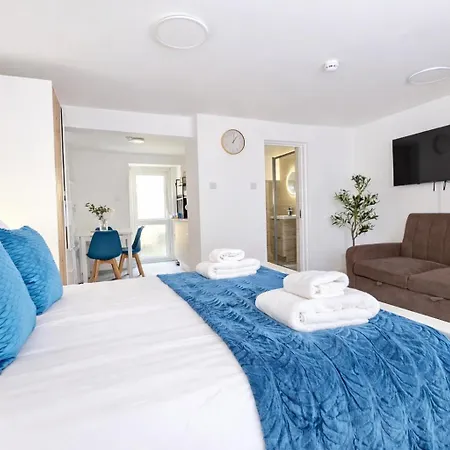 Deluxe Studio Apartment In Kings Cross-2