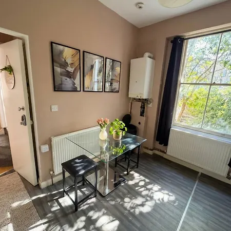 41B Central London Flat Near Zone 1-3