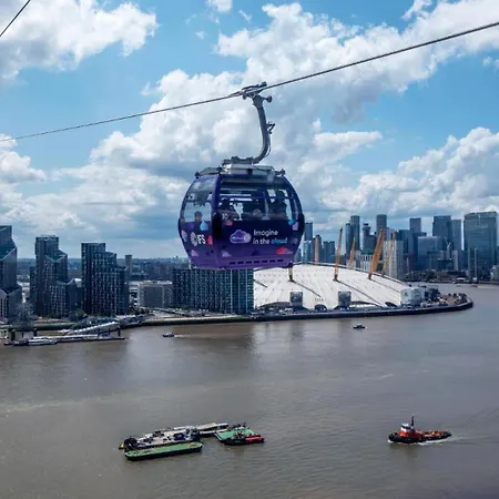 The Vista - O2 Greenwich London 2 Bed Flat-2