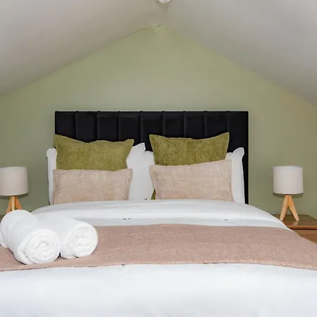 Nestio | Earl'S Court Designer Studios-3