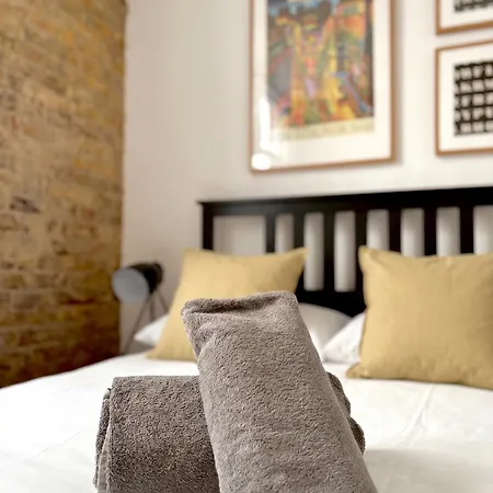 Clerkenwell Apartments By Primecityhosts-3