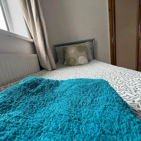 F3 Cosy Single Room-2