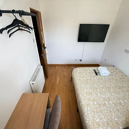 F5 Private Double Room-3
