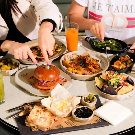 Tribe London Canary Wharf-2