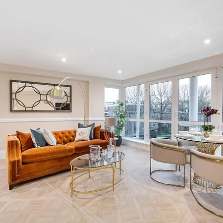 Beautiful 2Bd 2Bth Chiswick Apartment With Ac And Private Balcony-3