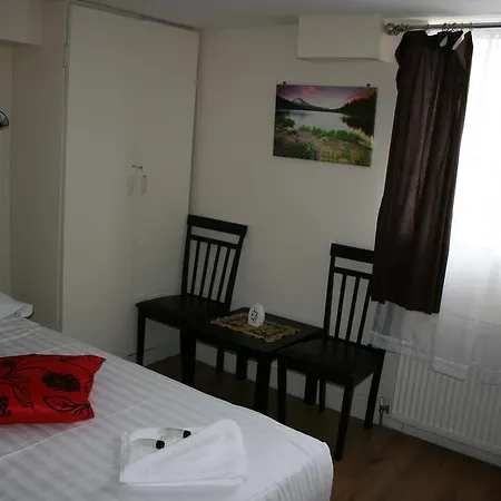Marble Arch Flats-3
