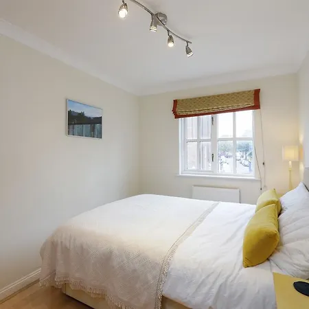 Joivy Cozy Apartment Near National Theatre-3