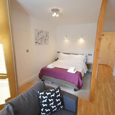 3B Soho Studios 3Rd Floor By Indigo Flats-3