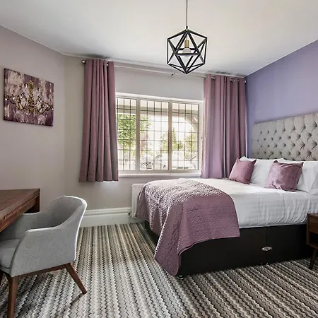 M-Hotels Studios & Apartments Free Parking-3