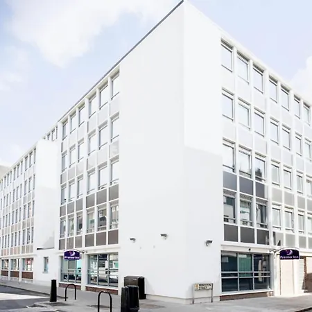 Premier Inn London Holborn-3