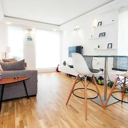 Italianflat - Stamford Bridge-2