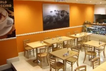 Royal Bayswater Hostel-2