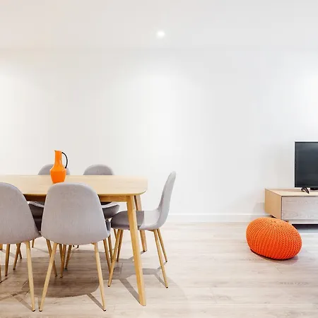 Stayo New Compton Street-2