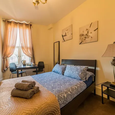 Easyroomlet-2